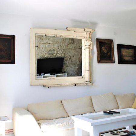 Apartamento Mala Oaza Čačak Exterior foto